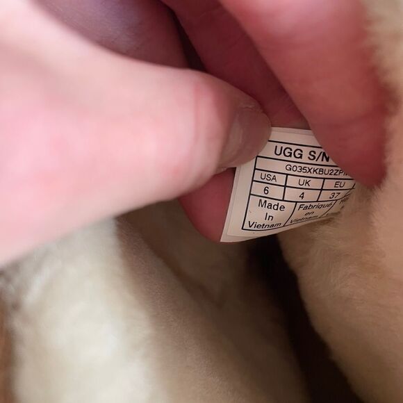 UGG Classic Short II Boots Chestnut USA Women Size 6/UK 4/EU 37 - Picture 11 of 12